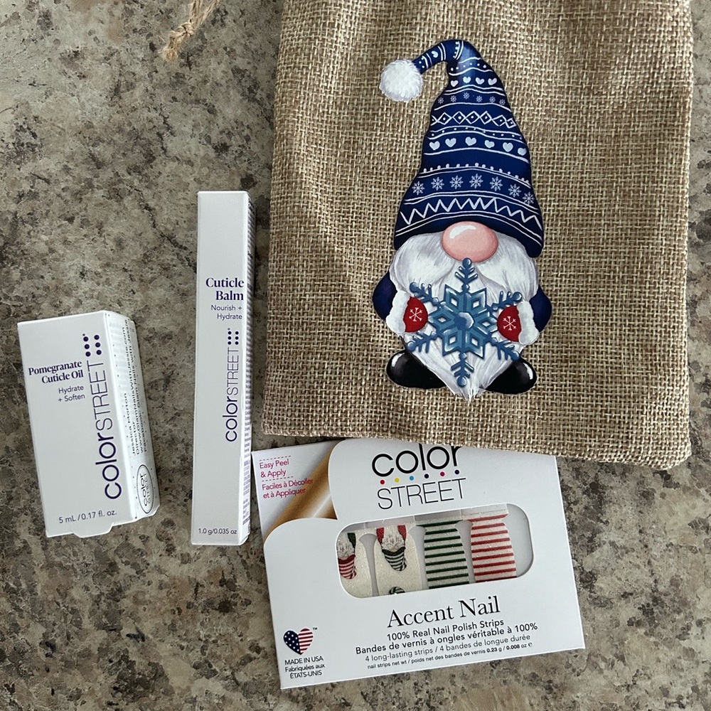 Cuticle oil, cuticle balm and accent nails